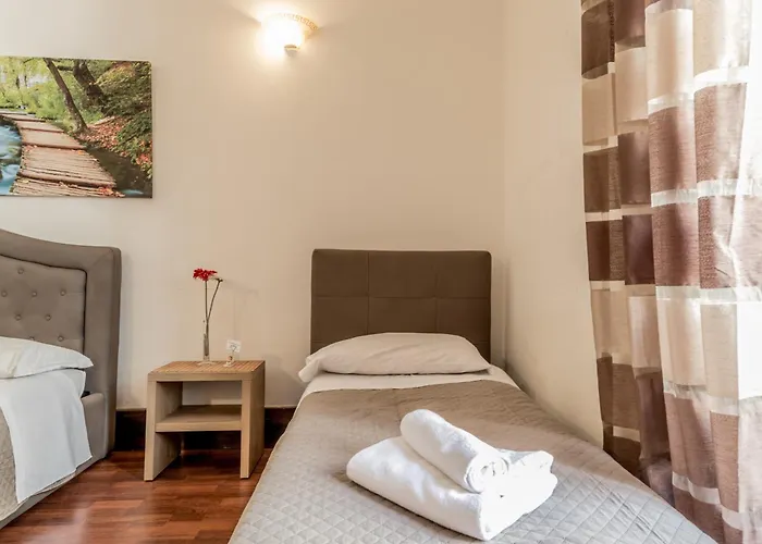 בית הארחה Ariana Luxury 4*